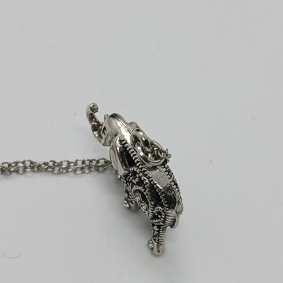 ELEPHANTS- 2 Elephant Themed Necklaces. Excellent condition.  Salvaged - Picture 7 of 14